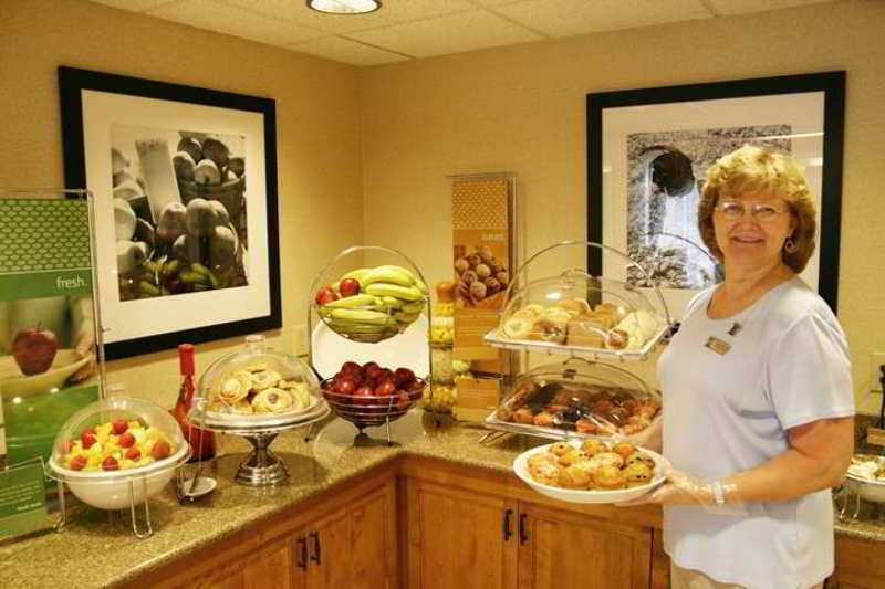 Hampton Inn Hagerstown-Maugansville Restoran gambar